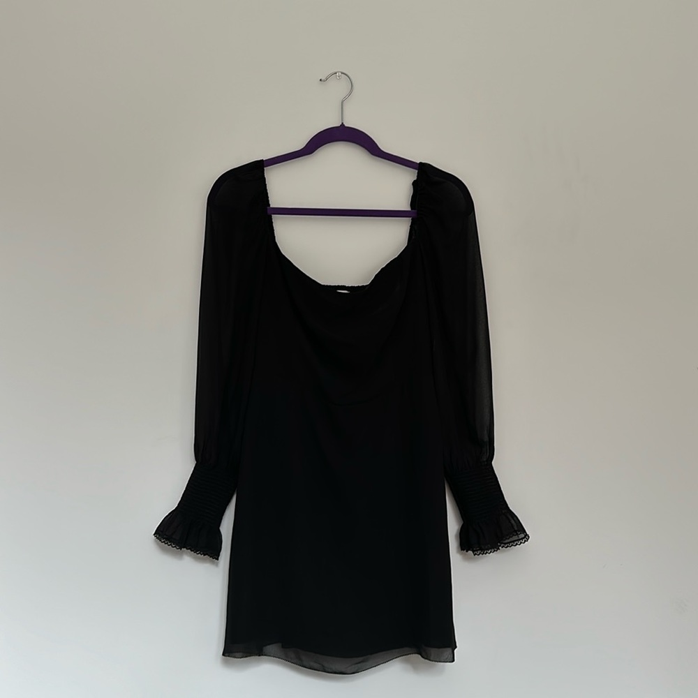 Aritzia Emmylou long sleeve dress